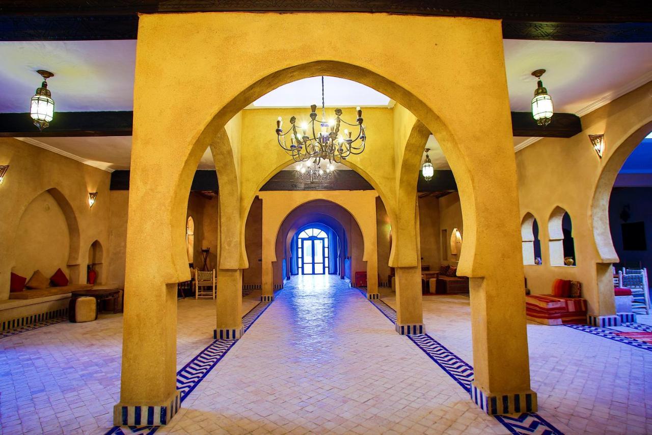 Riadsuerteloca Merzouga Hassilabied Dış mekan fotoğraf The interior of the hotel