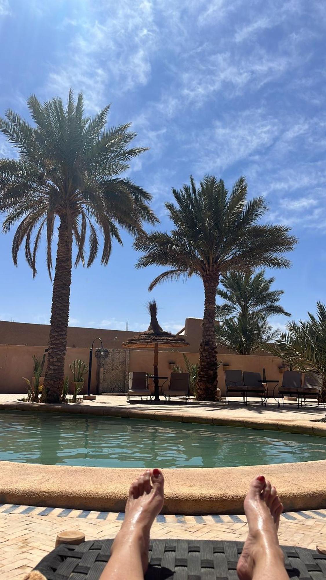 Riadsuerteloca Merzouga Hassilabied Dış mekan fotoğraf The Desert Garden